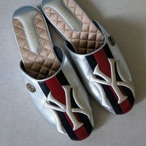 gucci yankees slides